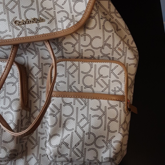 NWOT Calvin Klein backpack - Picture 3 of 8